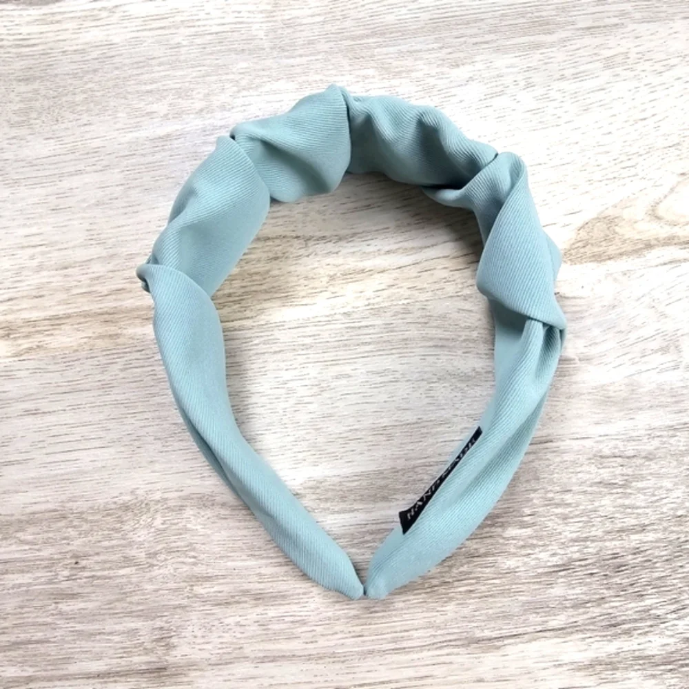 New Chunky Scrunch Headband Baby Blue